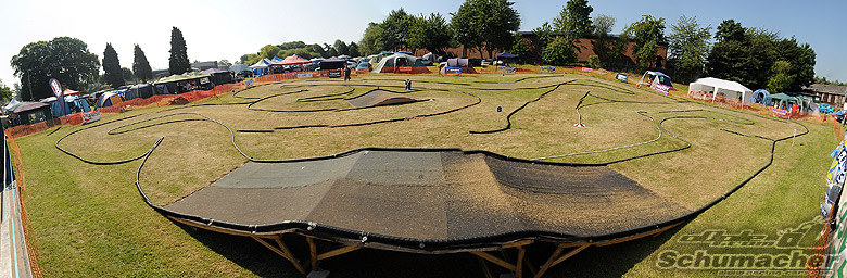 http://www.oople.com/rc/photos/2010national-oswestry/4wd/DSC_6539-Panorama.jpg