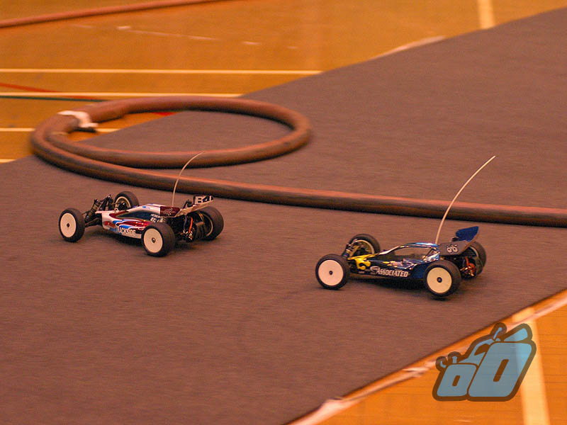 Lowe chases in the final