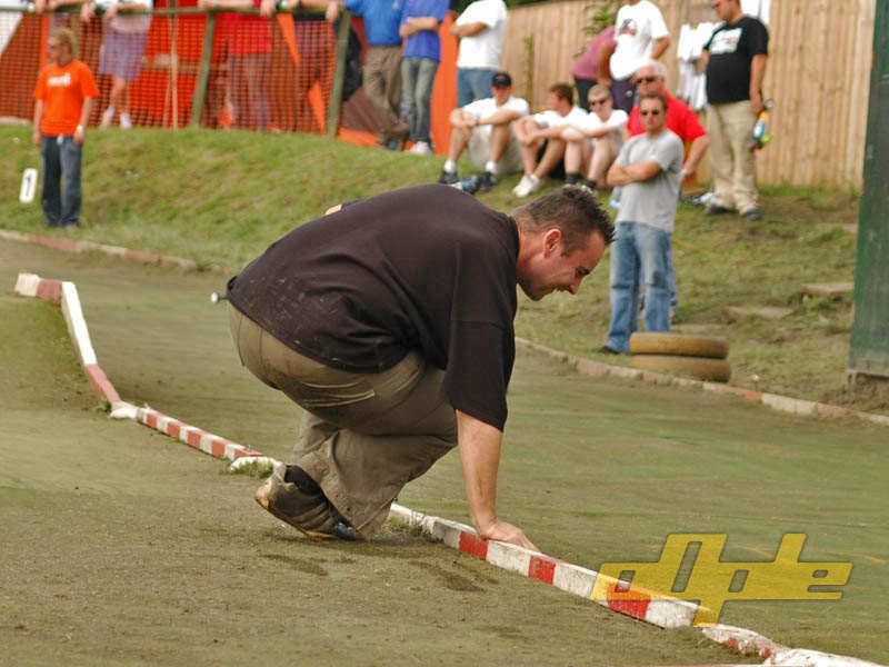 Dave Bailey taking a spill whilst marshalling, seemed funny until i did the same later on, oww.