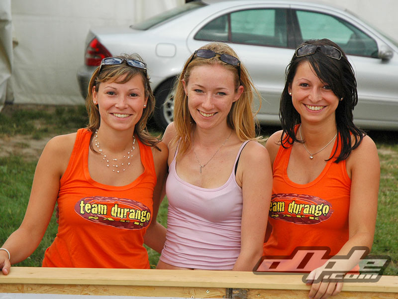 Vicky (mrs.oOple) with the durango girls!
