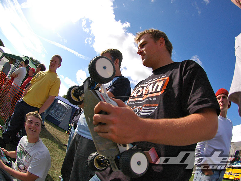 craig drescher and dave duggan were pitting for Neil