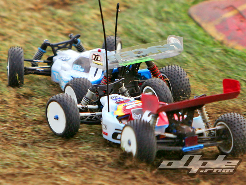 some super close racing between neil cragg and bloomers