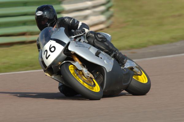 me on my aprilia rsvr 1000cc vtwin at mallory park race circuit 2009